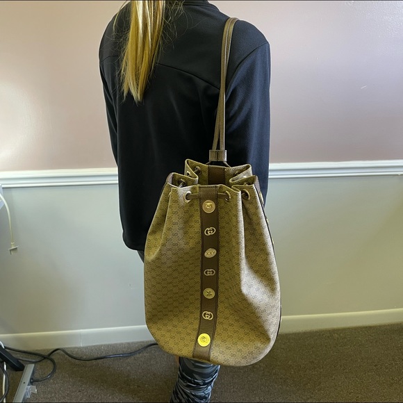 Gucci GG Supreme drawstring backpack - Picture 9 of 12